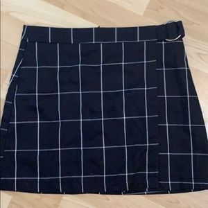 Tillys skirt